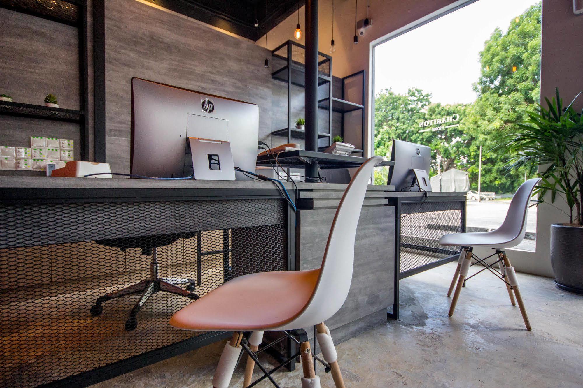 Chariton Hotel Alma Bukit Mertajam Bagian luar foto